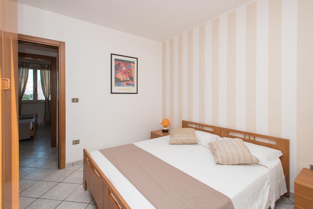 Blu Side Hotel & Residence Torre San Giovanni Exterior foto
